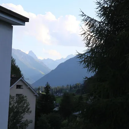 Apartment Haus Pyrola Davos